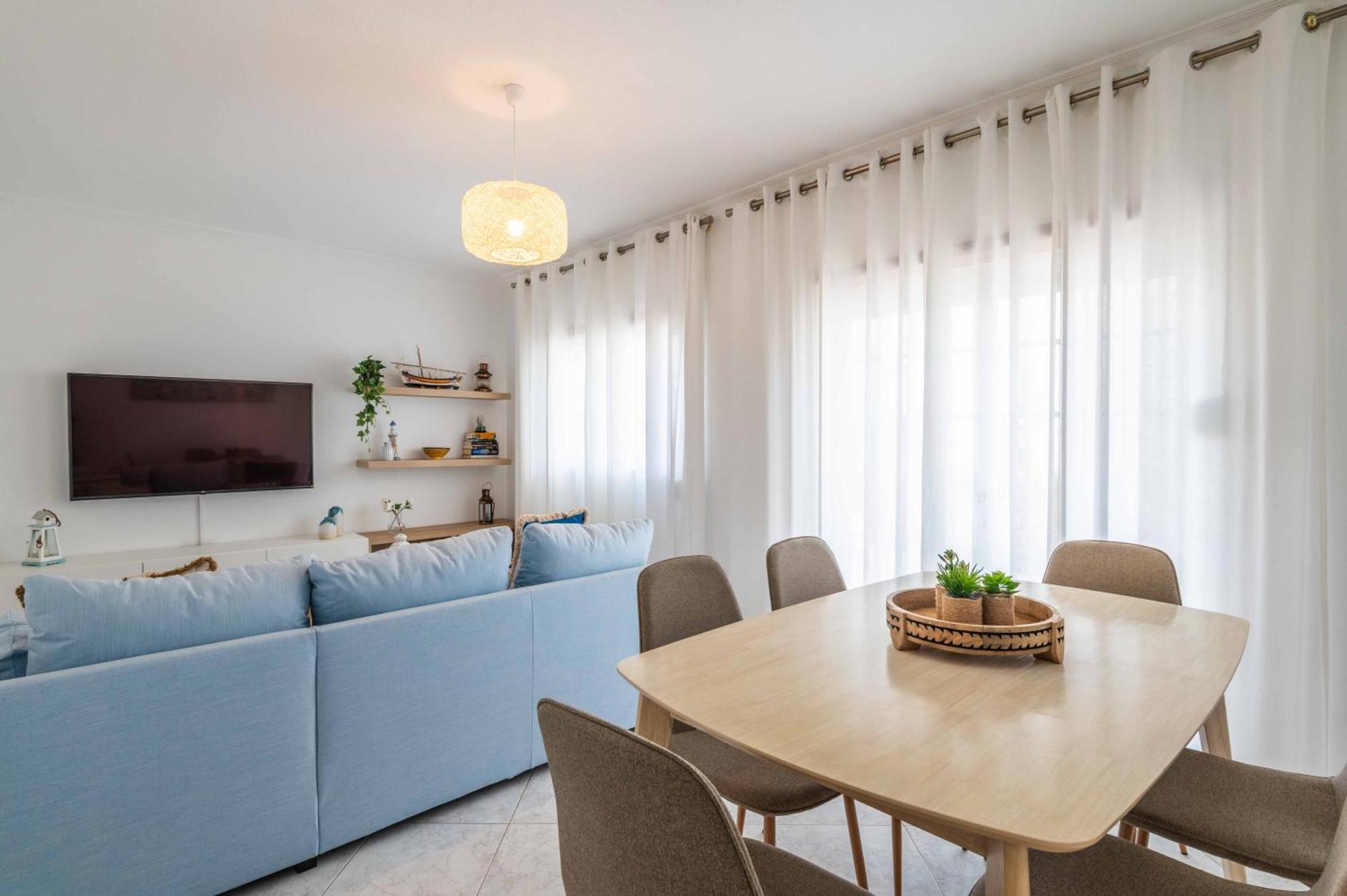 Flat With Ac, Wifi, Netflix, Balcony - 3 Min From The Beach Apartment Armacao de Pera Exterior photo